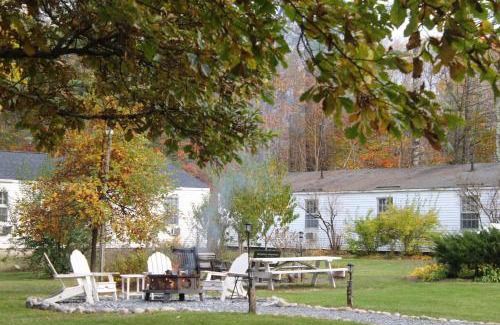 Sunderland Hotel | Experience Comfort at Arcady Mountain Motor Lodge