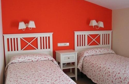 Arcas Hotel | Discover Arcas de Agua: Poolside Retreat for Families