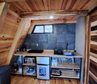 Mazamitla Apartment | Cozy Cabaña Alpina for Couples Nestled in the Forest