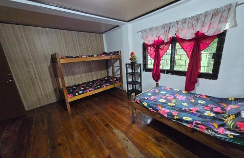 La Trinidad House | Arce Homestay