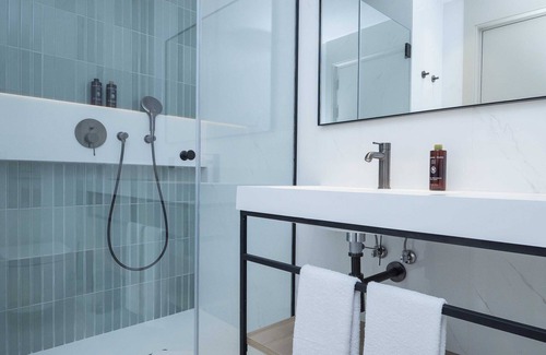 El Clot Hotel | Relax at Arcelon Hotel: 4-Star Stay with Ocean Views