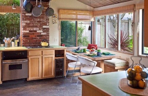 Arch Cape House | Discover Arch Cape Escape: Clifftop Retreat with Ocean Views