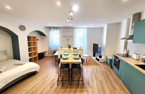 Marmande Apartment | Unforgettable Stay at Arches Florales de Marmande