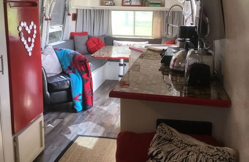Hico House | Explore Archie the Airstream in New River Gorge National Park