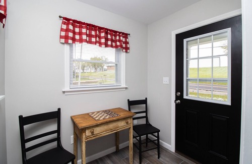 Berger House | Archie's House: Guest Rated 10/10 with Breakfast & Kitchen