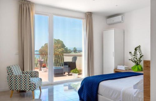 Syracuse Apartment | Discover Archinuè: Family-Friendly with Hot Tub & Kitchen