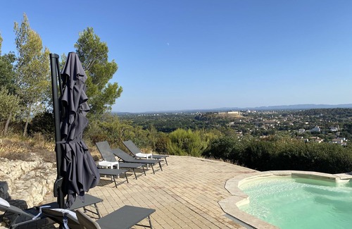 Villeneuve-les-Avignon Villa | Architect-Designed Villa with Gorgeous Avignon Views