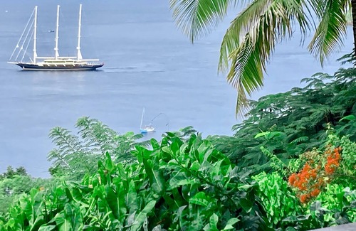Les Anses-d'Arlets Villa | Stunning Oceanfront Villa with Breathtaking 180° Views
