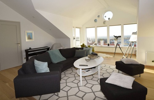 Foto House | Stunning Sea View Villa on Fotö with Spa & Kitchen Amenities