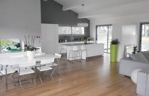 Rousset House | Architect House: Breathtaking Views of Sainte-Victoire