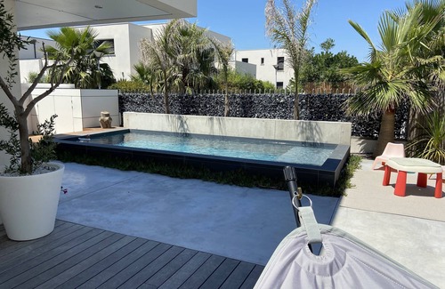 Palavas-les-Flots Villa | Exceptional Architect's Villa with Pool near Sea and Ponds
