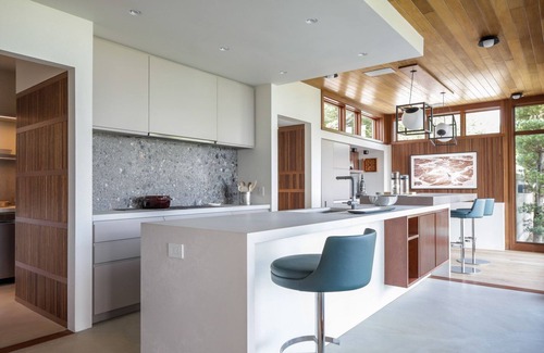 Amagansett North House | Architect's Own Home with Oceanfront Views & Private Beach
