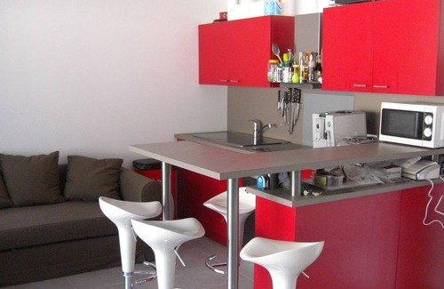 Nord Condo | Architect's Residence: Relaxing Retreat Near Plane Tree Countryside