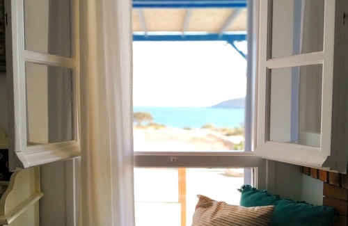 Antiparos House | Architect's Summer House Steps from the Beach with Ocean View