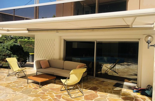 Pontaillac House | Modern Villa in Royan with Pool & Beach Access