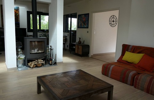 Vacquiers Villa | Forest Border Architect Villa Near Toulouse with Pool