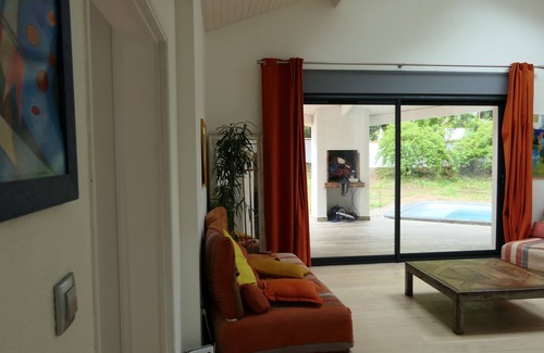 Vacquiers Villa | Forest Border Architect Villa Near Toulouse with Pool