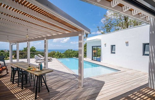 Schoelcher Villa | Architect villa with sea view