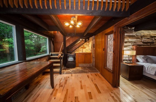 Mill Run House | Architects' Retreat: Private Camp Area Near Falling Water