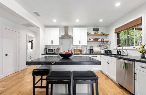 Los Olivos House | Elegant Farmhouse Escape in Downtown Los Olivos - The Flying Pig
