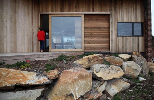 Greens Beach House | Ocean View Architectural Haven for Family Getaways