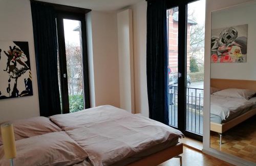 Meiningen Apartment | Modern Architekten Villa Near Theaters - Rated 9.1/10