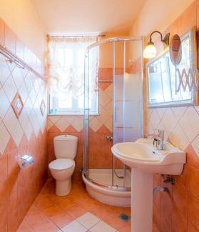 Paleopolis Hotel | Discover Archontiko Eleni Hotel: Guest Rated 9.3/10!