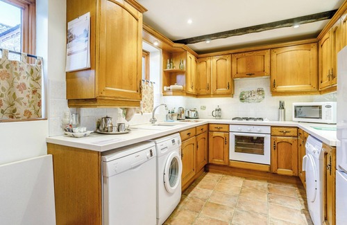 Runcton Holme Cottage | Beautiful 3 Bedroom Retreat in Runcton Holme - Rated 9.8