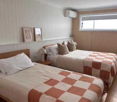 Burrill Lake Hotel | Oceanfront Escape at The Edgewater in Burrill Beach