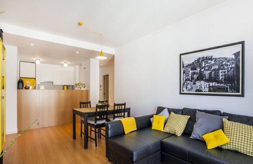 Mouraria Apartment | Explore Arco da Graça: 9.4/10 & Family-Friendly Amenities