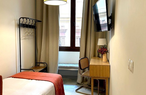 Historical Center Hotel | Arco de la Seda H. Ind: Family-Friendly with Spa Amenities