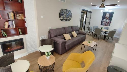 Torrijos Apartment | Discover Arco de Toledo: Family-Friendly & Highly Rated Stay