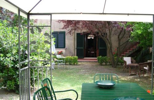 Atri Bed & Breakfast | Child-Friendly Retreat at Arco di San Francesco - 9.5/10