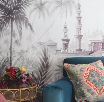 Leon XIII-Los Naranjos Apartment | Elegant Arco Macarena Suite: 4-Star Stay for Families
