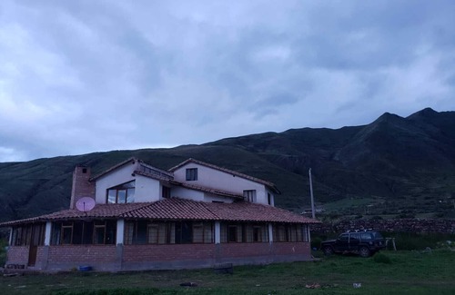 Lucre Cottage | Arcobaleno: Pet-Friendly Stay with Spa & Breakfast Options