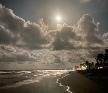 San Bernardo del Viento House | Experience Arcoiris Casahostal: Oceanfront Charm Awaits