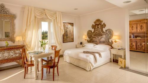 Pomezia Apartment | Arcom Palace: 4-Star Retreat with Family-Friendly Amenities