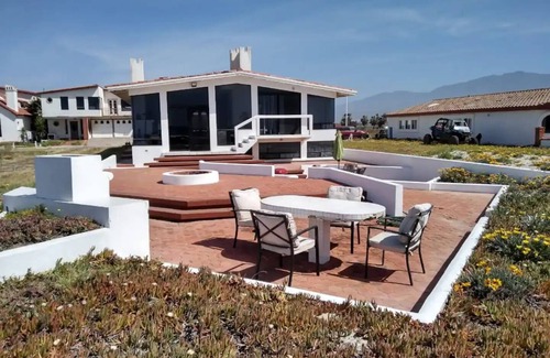 Baja Cove Beach House | Pet-Friendly Retreat at Arcos Del Mar for Family Getaways