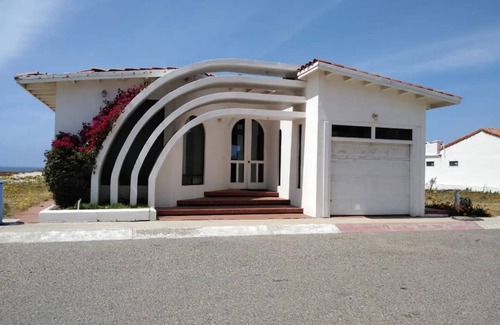 Baja Cove Beach House | Pet-Friendly Retreat at Arcos Del Mar for Family Getaways