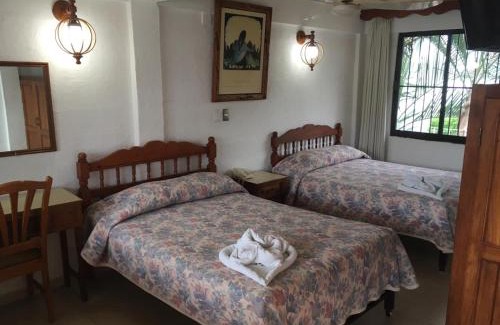 Catemaco Hotel | Pet-Friendly Arcos Hotel with Pool and Oceanfront Views