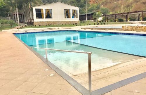 Paty do Alferes Hotel | Explore Arcozelo Palace Hotel: Pet-Friendly with Pool & Hot Tub