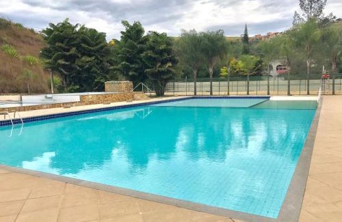 Paty do Alferes Hotel | Explore Arcozelo Palace Hotel: Pet-Friendly with Pool & Hot Tub