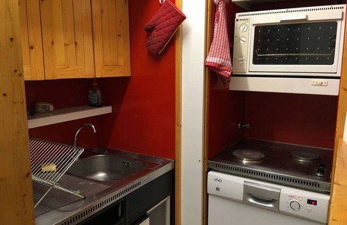 Arc-2000 Apartment | Convenient Arcs 2000: Ski-to-Feet Apartment with Breakfast