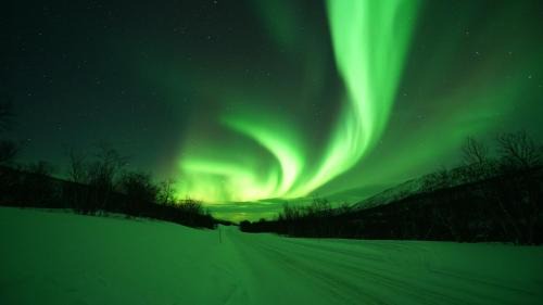 Utsjoki Ski Chalet | Experience Arctic Aurora Borealis Cottages by the Ocean