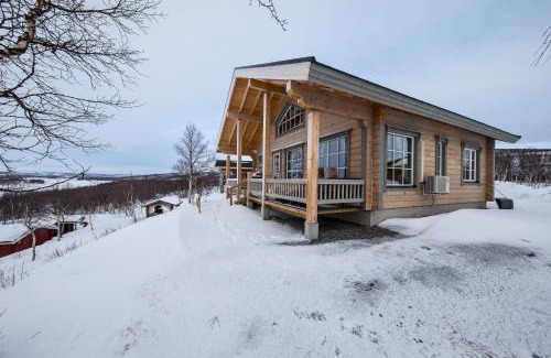 Utsjoki Ski Chalet | Experience Arctic Aurora Borealis Cottages by the Ocean