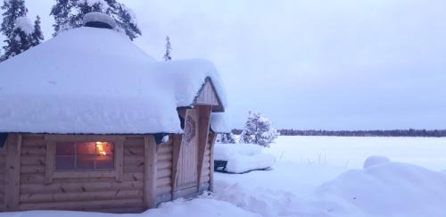 Rautuskyla Hotel | Cozy Stay at Majatalo Jurtta with Oceanfront Views