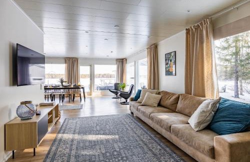 Rovaniemi Apartment | Arctic Snow Lake Lodge