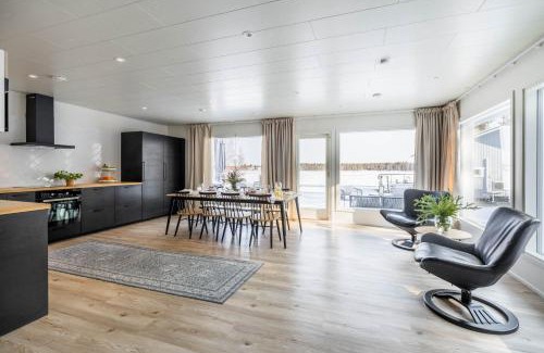 Rovaniemi Apartment | Arctic Snow Lake Lodge