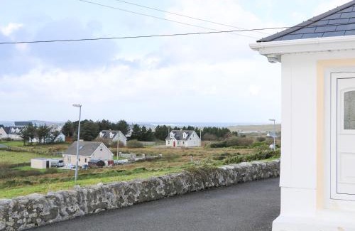 Bunbeg House | Exceptional Ard an Phíobaire: Pet & Child Friendly Retreat