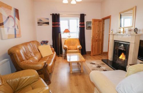 Bunbeg House | Exceptional Ard an Phíobaire: Pet & Child Friendly Retreat